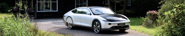 De meest aerodynamische productieauto rijdt op zonne-energie